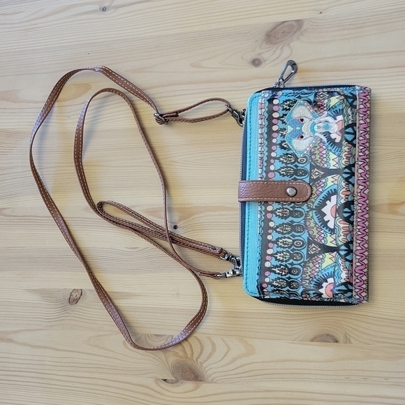 𝅺SAKROOTS Crossbody Purse - Picture 1 of 3